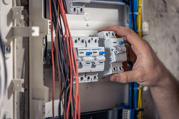Manual Changeover